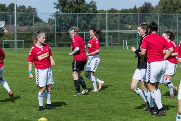 Bild 29 - F SV Henstedt Ulzburg II - SSC Hagen Ahrensburg : Ergebnis: 0:4